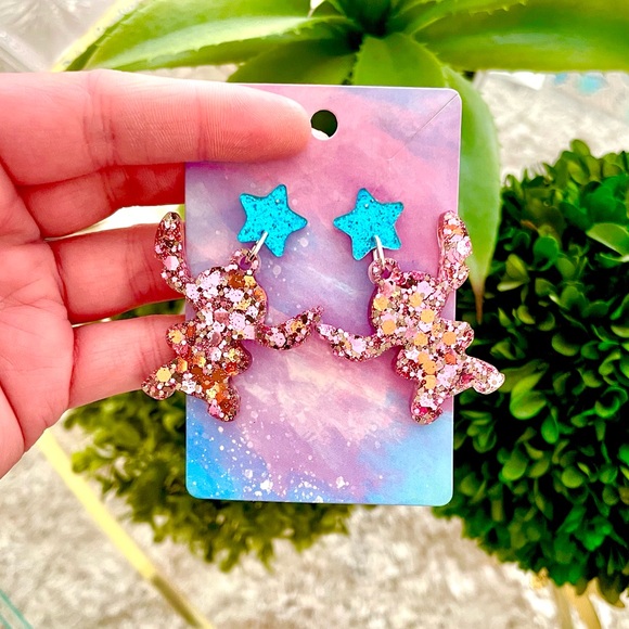 Acrylic Stitch Floral Earrings - Picture 2 of 6